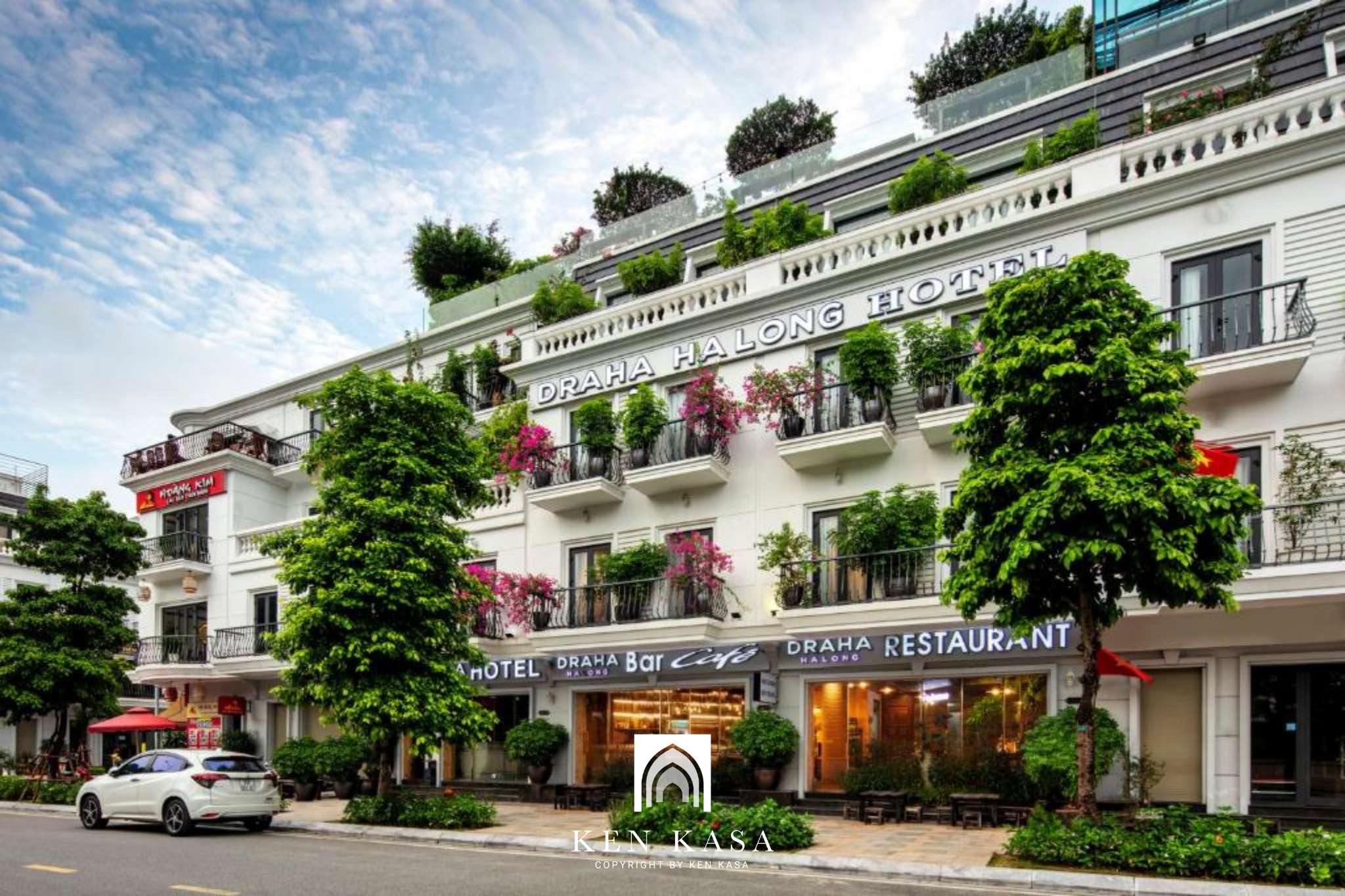 Toàn cảnh không gian bên ngoài khách sạn Draha Ha Long Hotel